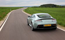   Aston Martin V12 Vantage Hardly Green - 2009