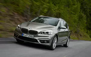   BMW 225i Active Tourer - 2014