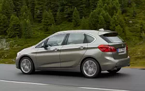   BMW 225i Active Tourer - 2014