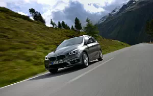   BMW 225i Active Tourer - 2014