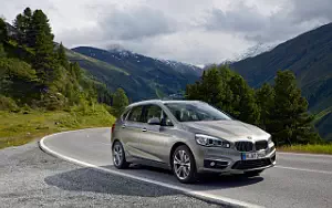   BMW 225i Active Tourer - 2014