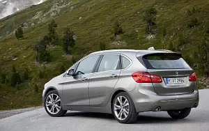   BMW 225i Active Tourer - 2014