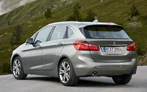   BMW 225i Active Tourer - 2014