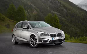   BMW 225i Active Tourer - 2014