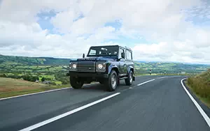   Land Rover Defender 90 Station Wagon - 2013