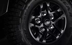   Land Rover Defender 90 2000000th - 2015