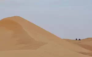   Land Rover Defender 130 P400 SE (Sedona Red) - 2023