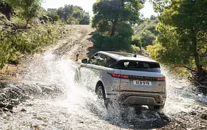   Range Rover Evoque R-Dynamic (Seoul Pearl Silver) - 2019
