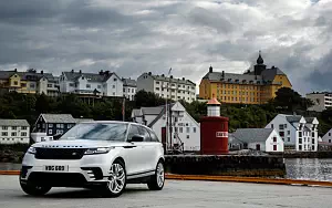   Range Rover Velar R-Dynamic D300 HSE Black Pack - 2017