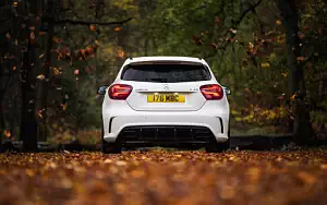   Mercedes-AMG A 45 4MATIC UK-spec - 2015