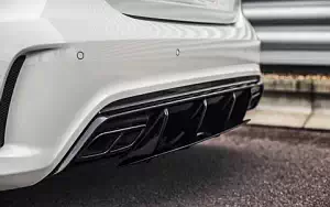   Mercedes-AMG A 45 4MATIC UK-spec - 2015