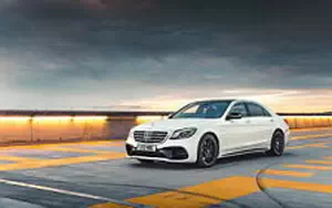   Mercedes-AMG S 63 4MATIC+ UK-spec - 2017
