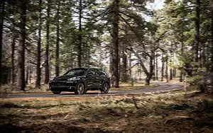     Porsche Cayenne S US-spec - 2015
