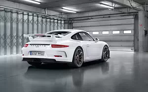   Porsche 911 GT3 - 2013