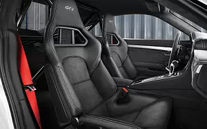   Porsche 911 GT3 - 2013