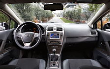   Toyota Avensis - 2011