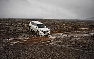   Toyota Land Cruiser Prado - 2015