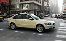   Volvo S40 - 2004