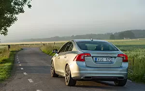   Volvo S60 D5 - 2014