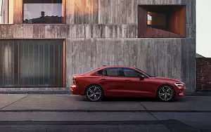   Volvo S60 T6 AWD R-Design - 2018