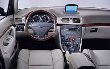   Volvo S80 - 2004