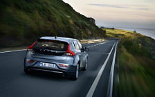   Volvo V40 - 2013