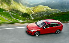   Volvo V60 R-Design - 2010