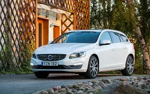   Volvo V60 D5 Twin Engine - 2016