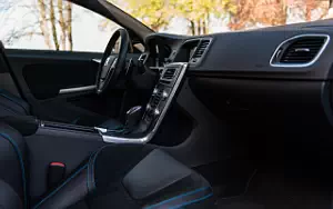   Volvo V60 Polestar - 2016