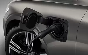   Volvo V60 T8 Twin Engine AWD Inscription - 2018