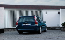  Volvo V70 T5 - 2005