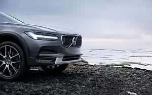   Volvo V90 T6 Cross Country - 2016