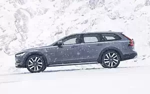   Volvo V90 B6 Cross Country - 2020