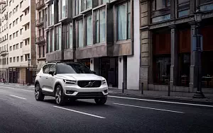   Volvo XC40 T5 R-Design - 2017