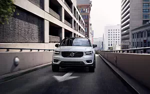   Volvo XC40 T5 R-Design - 2017