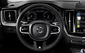   Volvo XC60 T8 R-Design - 2017