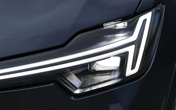   Volvo XC90 B5 AWD - 2024