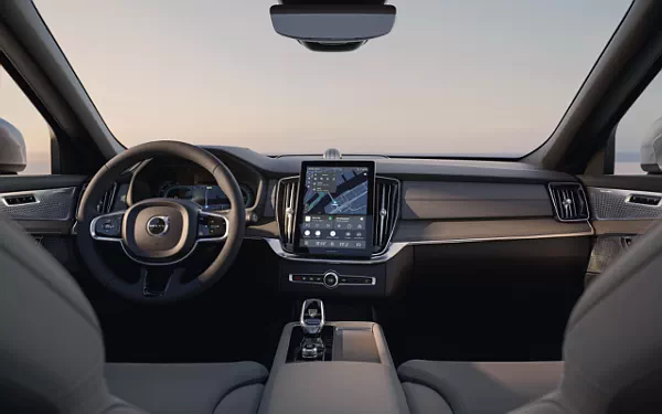   Volvo XC90 T8 Recharge AWD - 2024