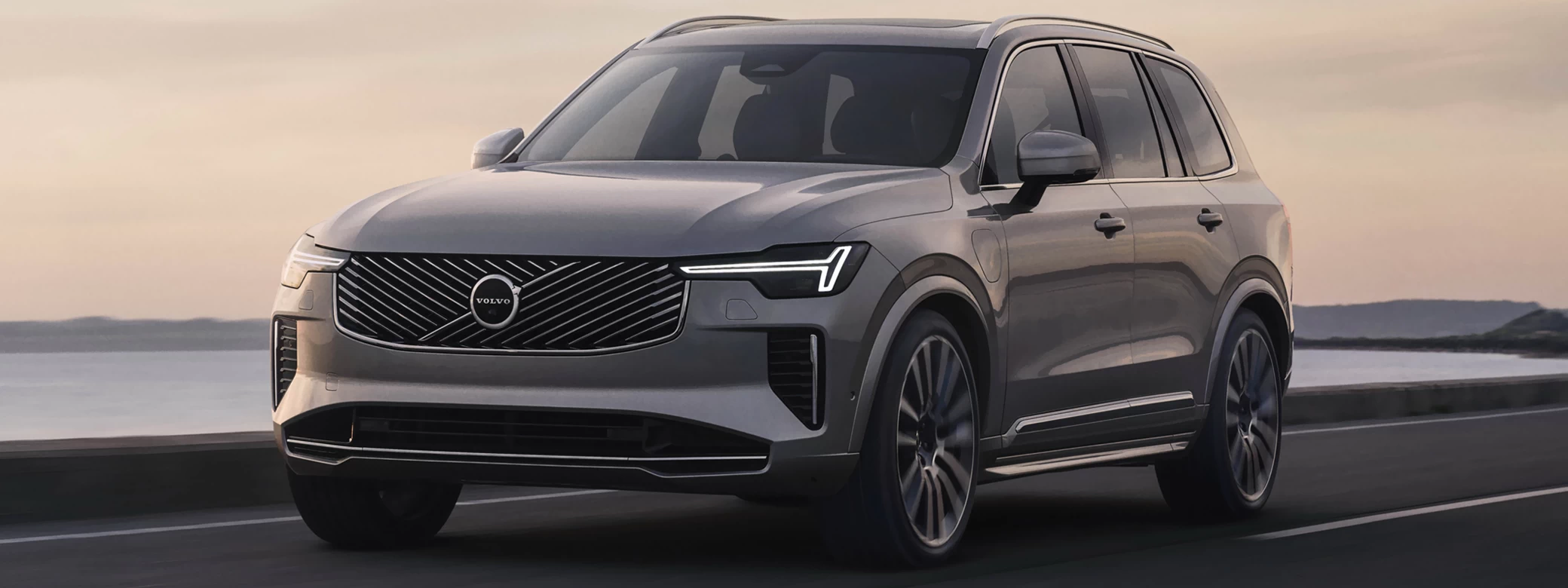   Volvo XC90 T8 Recharge AWD - 2024 - Car wallpapers