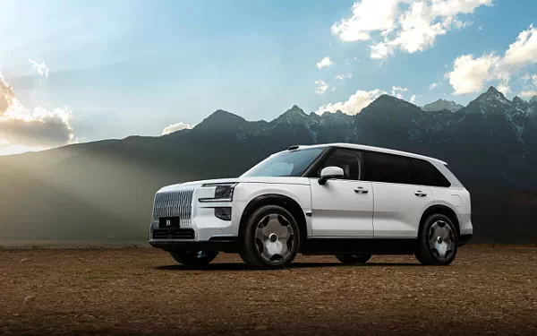   Zeekr 9X (White) - 2025